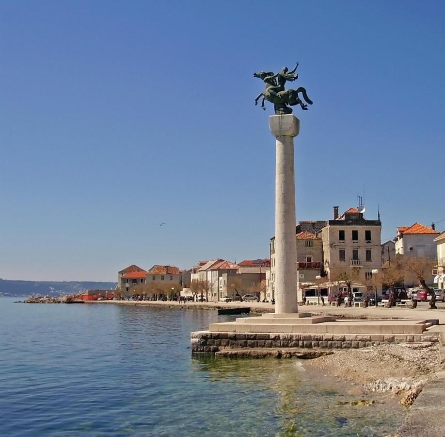 Apartment In Kastel Luksic With Balcony, Air Conditioning, W-Lan, Washing Machine 5107-4 Kaštela Esterno foto